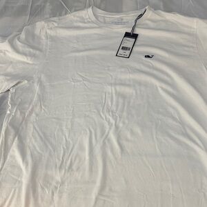 Vineyard Vines White Short Sleeve Tee with Navy Whale Logo NWT